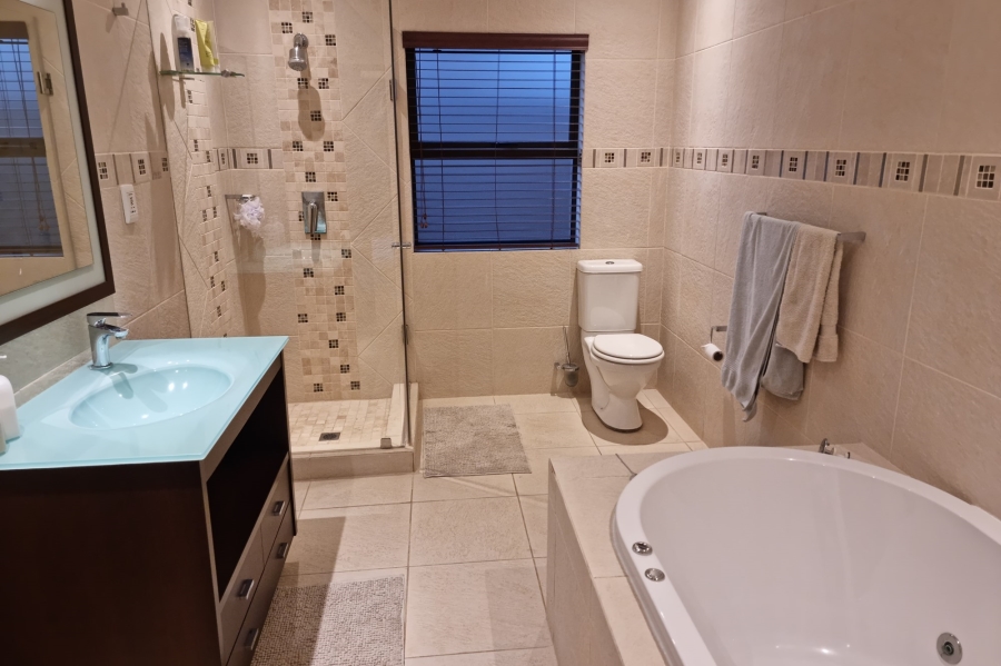 4 Bedroom Property for Sale in Pecanwood Estate North West